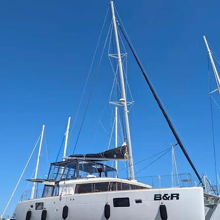 Nuit A L'ancre B&r Catamaran De Luxe Shuttle Inclus Botel La Maddalena (Sassari)