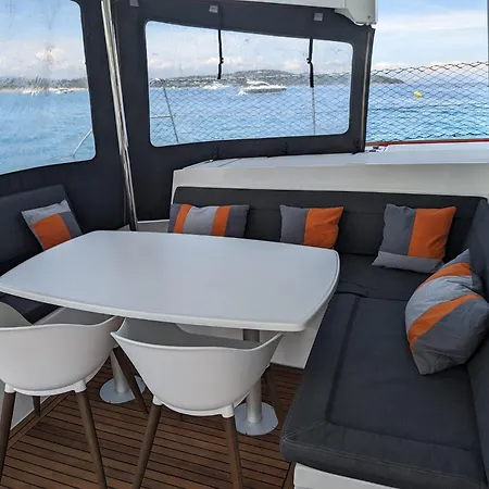 Nuit A L'ancre B&r Catamaran De Luxe Shuttle Inclus *