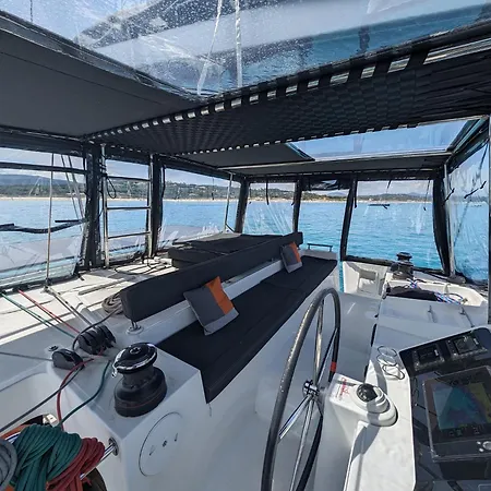 Nuit A L'ancre B&r Catamaran De Luxe Shuttle Inclus *